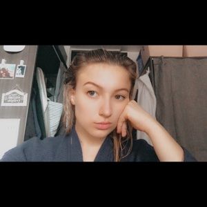 Meet your Posher, Ellie